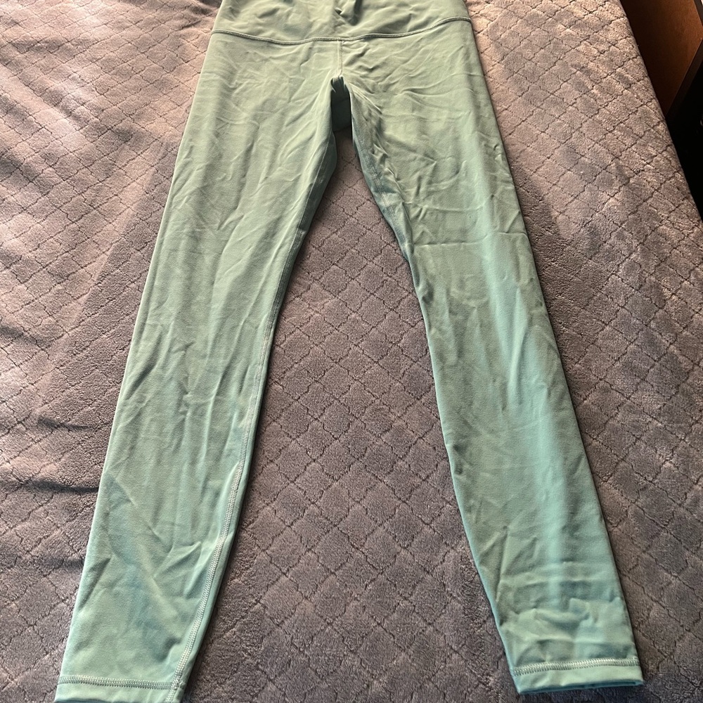 Everlane‎ Sage Green Leggings M - Picture 2 of 6